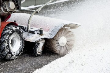 Schnee- und Glatteisbeseitigung